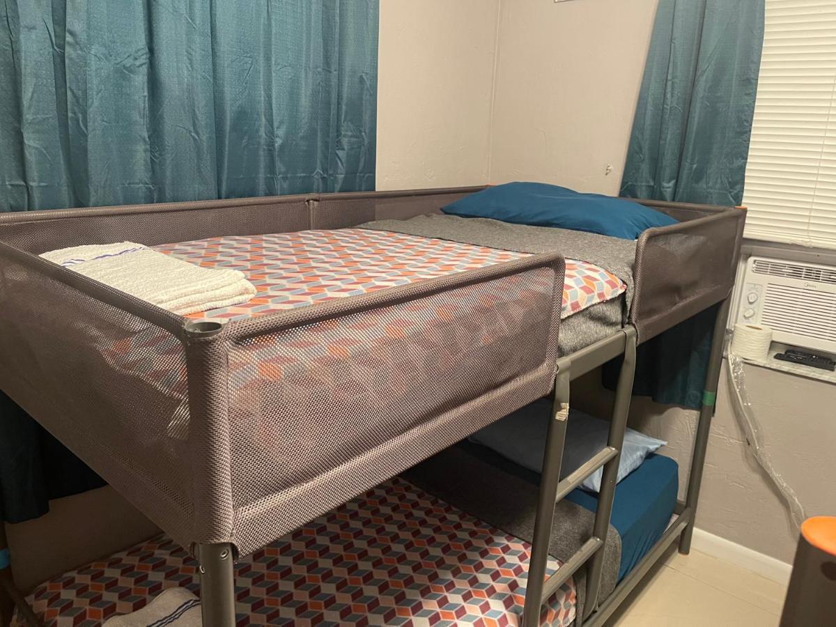 Miami Vibes "Hostel-Like" Shared Room North Miami Dış mekan fotoğraf