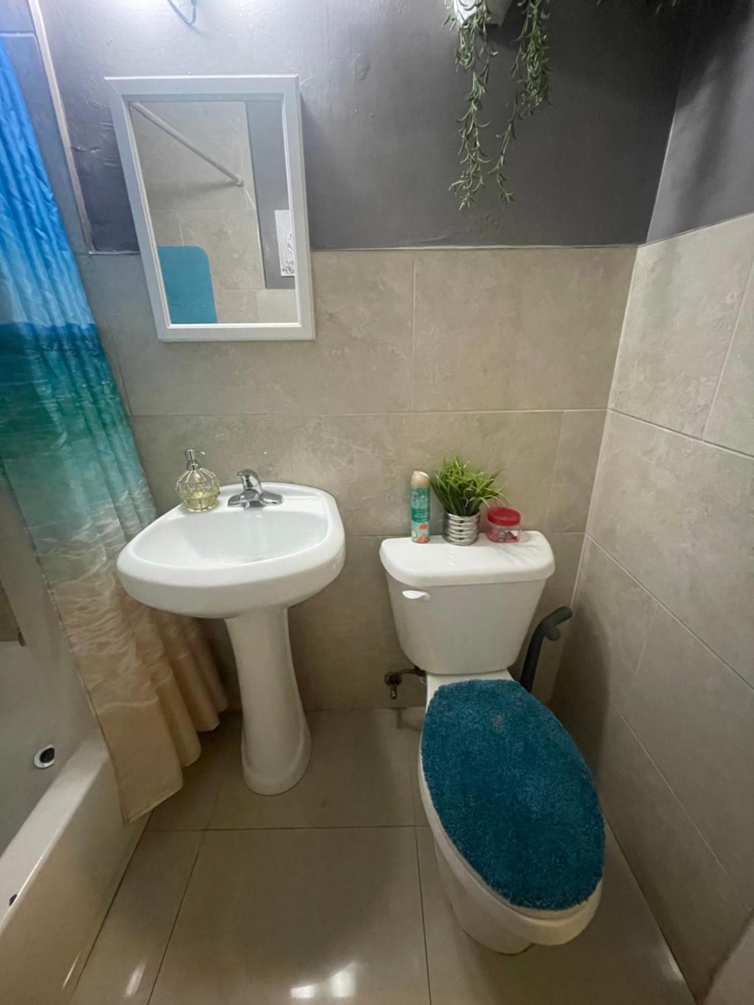 Miami Vibes "Hostel-Like" Shared Room North Miami Dış mekan fotoğraf