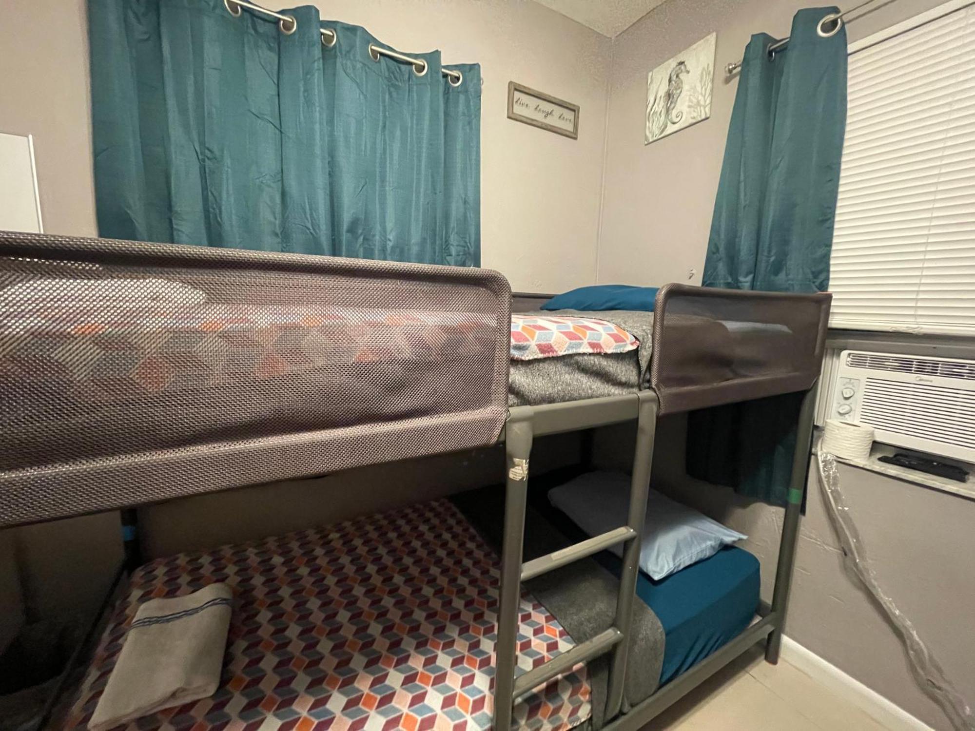 Miami Vibes "Hostel-Like" Shared Room North Miami Dış mekan fotoğraf